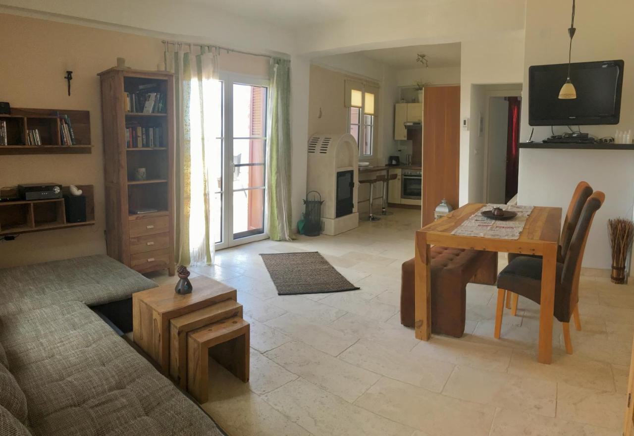 Astra-Ferienhaus Mit Grosser Dachterrasse Und Top-Ausstattung In Nas Armenistís Exterior foto
